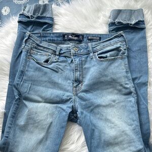 Hollister Women's Light Blue Skinny Jeans